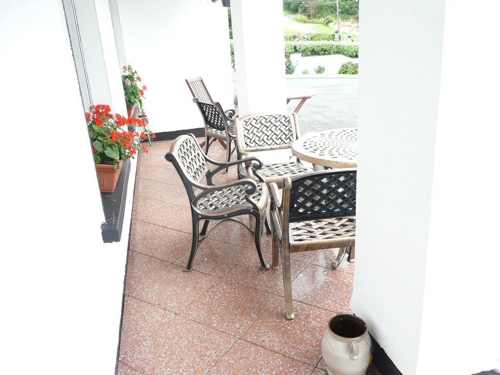 The Three Arches Bed & Breakfast Louisburgh Ngoại thất bức ảnh